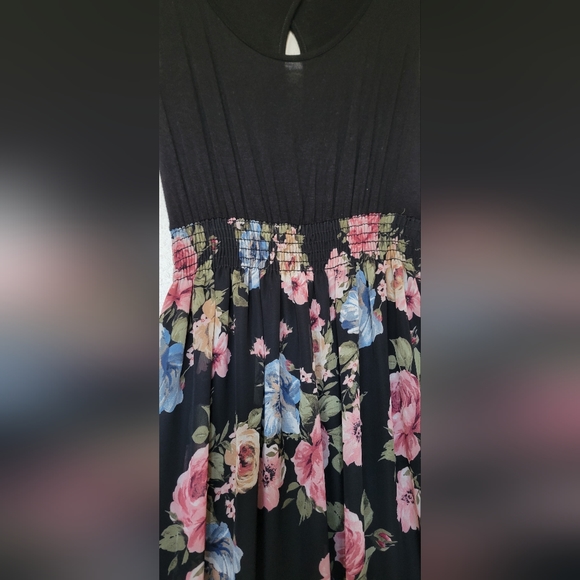 Rebellious Dreamer dress with black top and multi color floral sheer bottom. - Picture 7 of 8